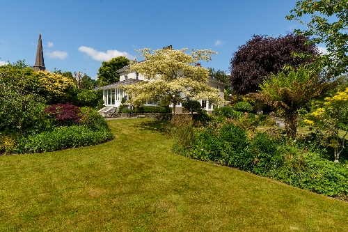 Cork,   1&nbsp;450&nbsp;000 &euro;