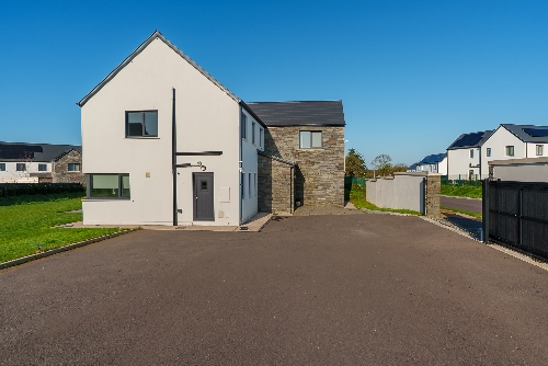 Cork,   1&nbsp;150&nbsp;000 &euro;