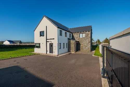 Cork,   1&nbsp;150&nbsp;000 &euro;