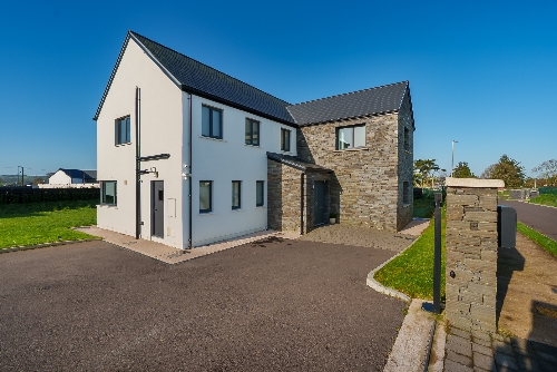 Cork,   1&nbsp;150&nbsp;000 &euro;