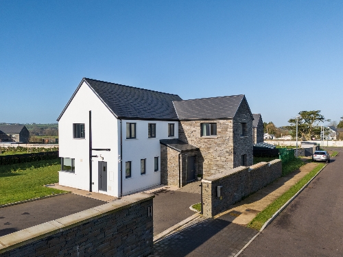 Cork,   1&nbsp;150&nbsp;000 &euro;