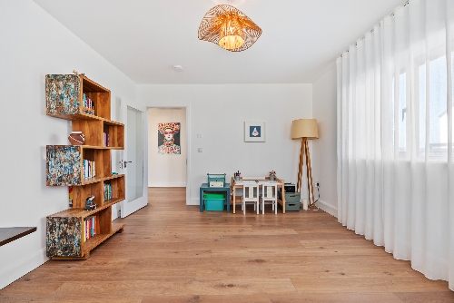 Cork,   1&nbsp;150&nbsp;000 &euro;