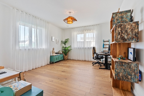 Cork,   1&nbsp;150&nbsp;000 &euro;