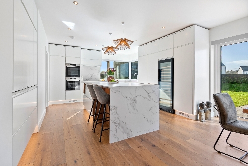 Cork,   1&nbsp;150&nbsp;000 &euro;