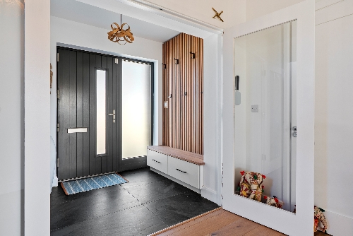 Cork,   1&nbsp;150&nbsp;000 &euro;