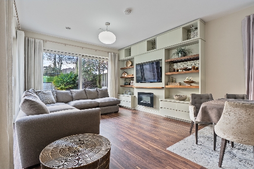 Cork,   1&nbsp;500&nbsp;000 &euro;