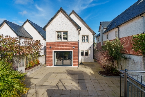 Cork,   1&nbsp;500&nbsp;000 &euro;