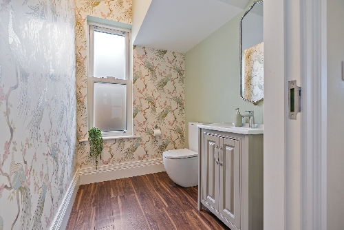 Cork,   1&nbsp;500&nbsp;000 &euro;