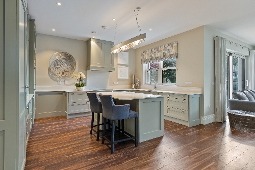 Cork,   1&nbsp;500&nbsp;000 &euro;