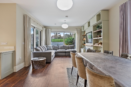 Cork,   1&nbsp;500&nbsp;000 &euro;