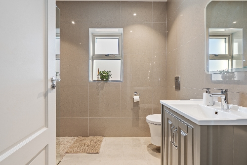 Cork,   1&nbsp;500&nbsp;000 &euro;