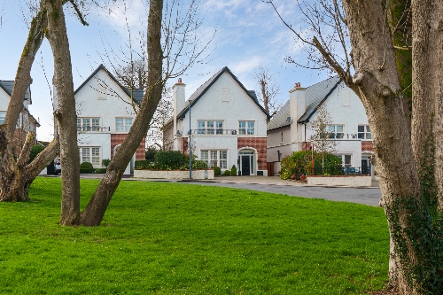 Cork,   1&nbsp;500&nbsp;000 &euro;