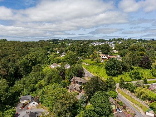 Cork,   1&nbsp;300&nbsp;000 &euro;