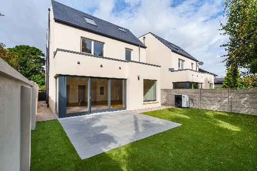 Cork,   1&nbsp;250&nbsp;000 &euro;
