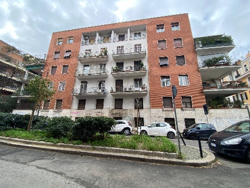 Rome,   1&nbsp;150&nbsp;000 &euro;