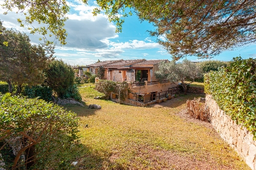 San Teodoro,    560&nbsp;000 &euro;