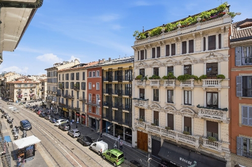 Milan,   1&nbsp;550&nbsp;000 &euro;