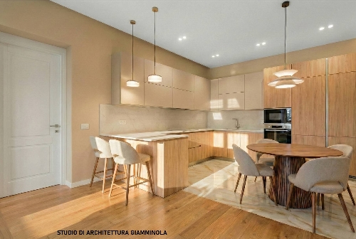 Milan,    730&nbsp;000 &euro;