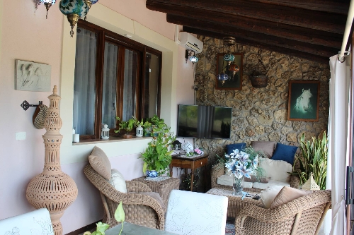 Agira,    320&nbsp;000 &euro;
