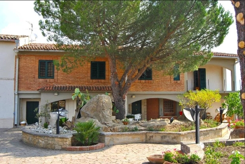 Gangi,    550&nbsp;000 &euro;