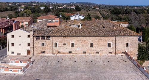 Corropoli,   2&nbsp;950&nbsp;000 &euro;