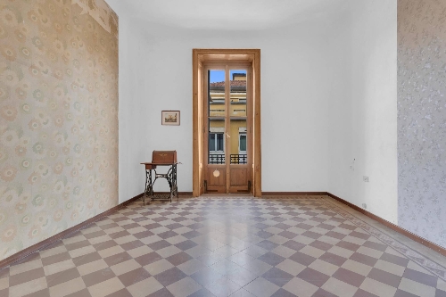 Milan,    480&nbsp;000 &euro;