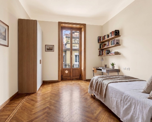 Milan,    480&nbsp;000 &euro;