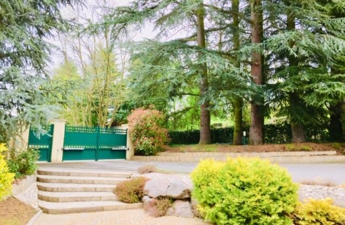 Nernier,   1&nbsp;950&nbsp;000 &euro;