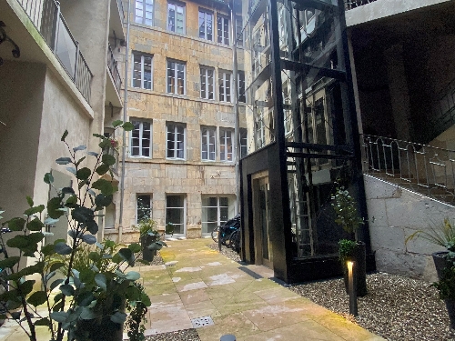 Besançon,    424&nbsp;000 &euro;