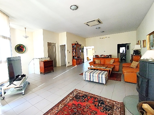 Agde,    714&nbsp;000 &euro;