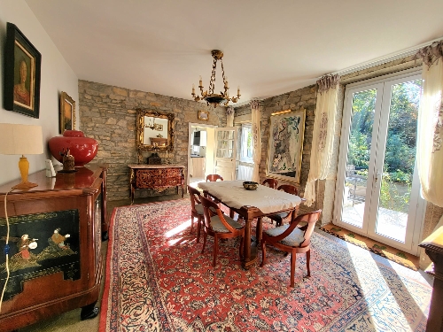 voiteur,    839&nbsp;000 &euro;