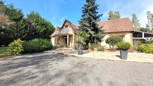 ROEZE SUR SARTHE,    499&nbsp;800 &euro;