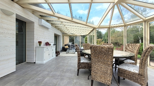ROEZE SUR SARTHE,    499&nbsp;800 &euro;